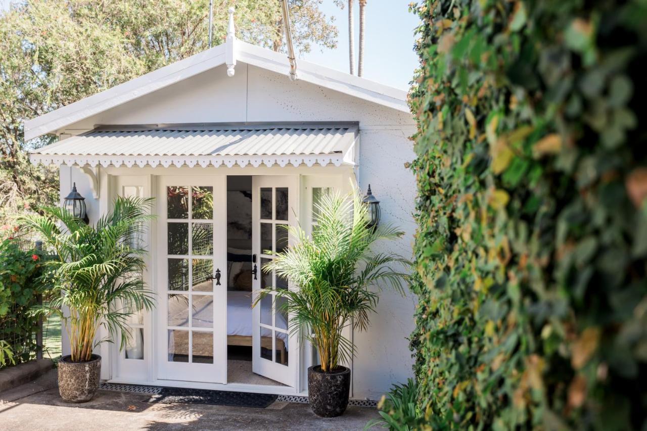 Studio 26: Central, Hampton'S Poolside Hideaway Кофс Харбър Екстериор снимка